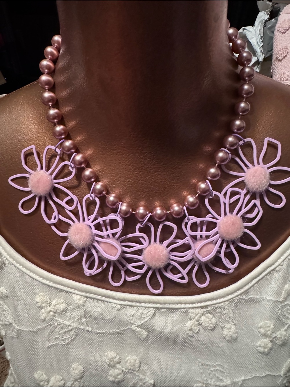 VINTAGE PEARL NECKLACE WITH FLOWERS